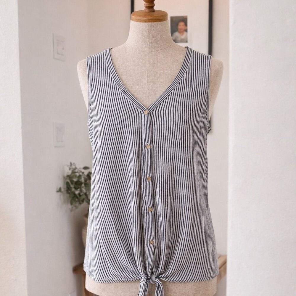 Rachel Zoe 100% Linen Ladies M/L Black and White stripped tank sleeveless